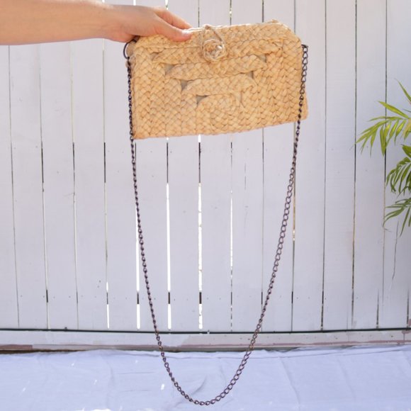 Cute straw bag with long chain strap - Picture 5 of 7